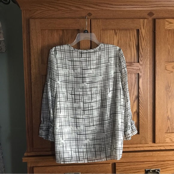 Karl Lagerfeld Paris Black & White Top - Picture 2 of 3